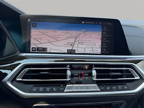 Used 2020 BMW X7 xDrive40i w/ Premium Package AWD/4WD image 49