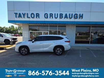 Used 2023 Toyota Highlander XLE
