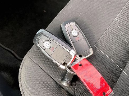 Used 2021 Ford EcoSport SE image 14