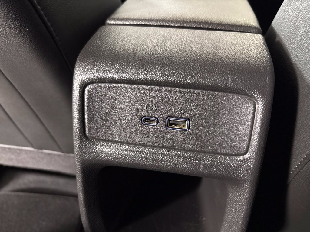 Used 2025 Chevrolet Trax LT FWD image 34