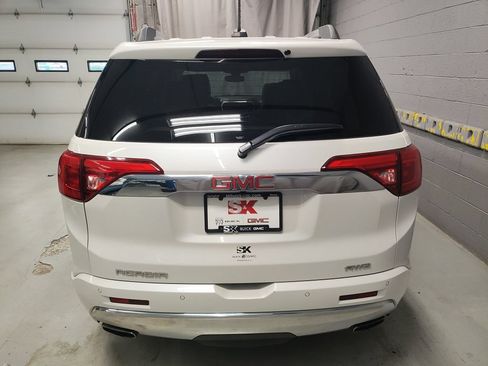Used 2017 GMC Acadia Denali w/ Technology Package AWD/4WD image 22