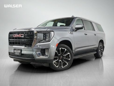 Used 2022 GMC Yukon XL SLE AWD/4WD image 1