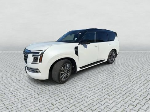 Certified 2025 Nissan Armada Platinum Reserve AWD/4WD image 4