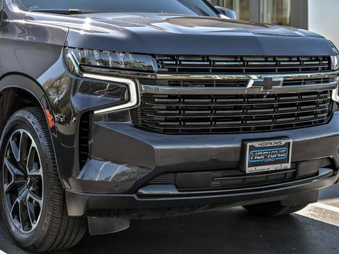 Used 2022 Chevrolet Tahoe RST w/ Luxury Package image 11