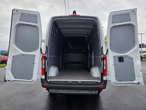 New 2026 Mercedes-Benz Sprinter 144 Cargo image 14