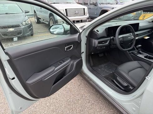 New 2026 Kia K4 EX FWD image 10