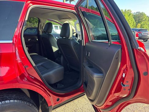 Used 2010 Ford Edge Limited image 16