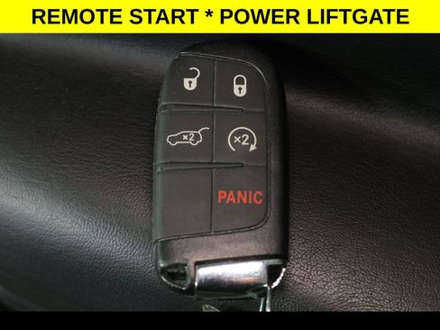 Used 2023 Jeep Compass Latitude w/ Convenience Group AWD/4WD image 9