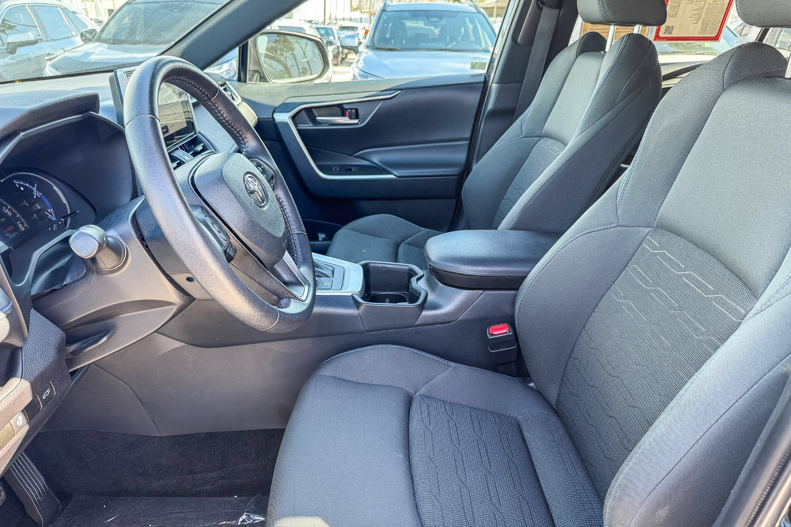 Certified 2025 Toyota RAV4 SE w/ Convenience Package AWD/4WD image 16