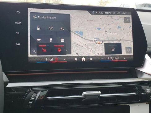 New 2026 BMW 330i xDrive Sedan w/ Premium Package image 27