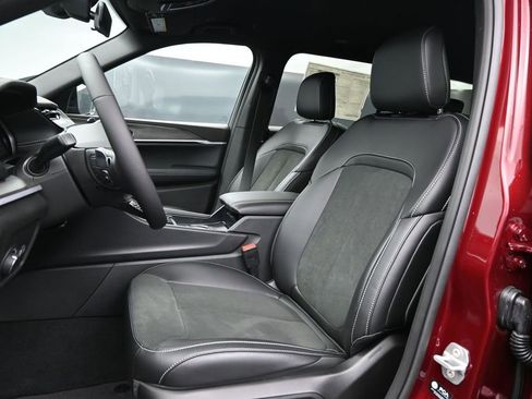 New 2026 Jeep Grand Cherokee L 4WD image 11