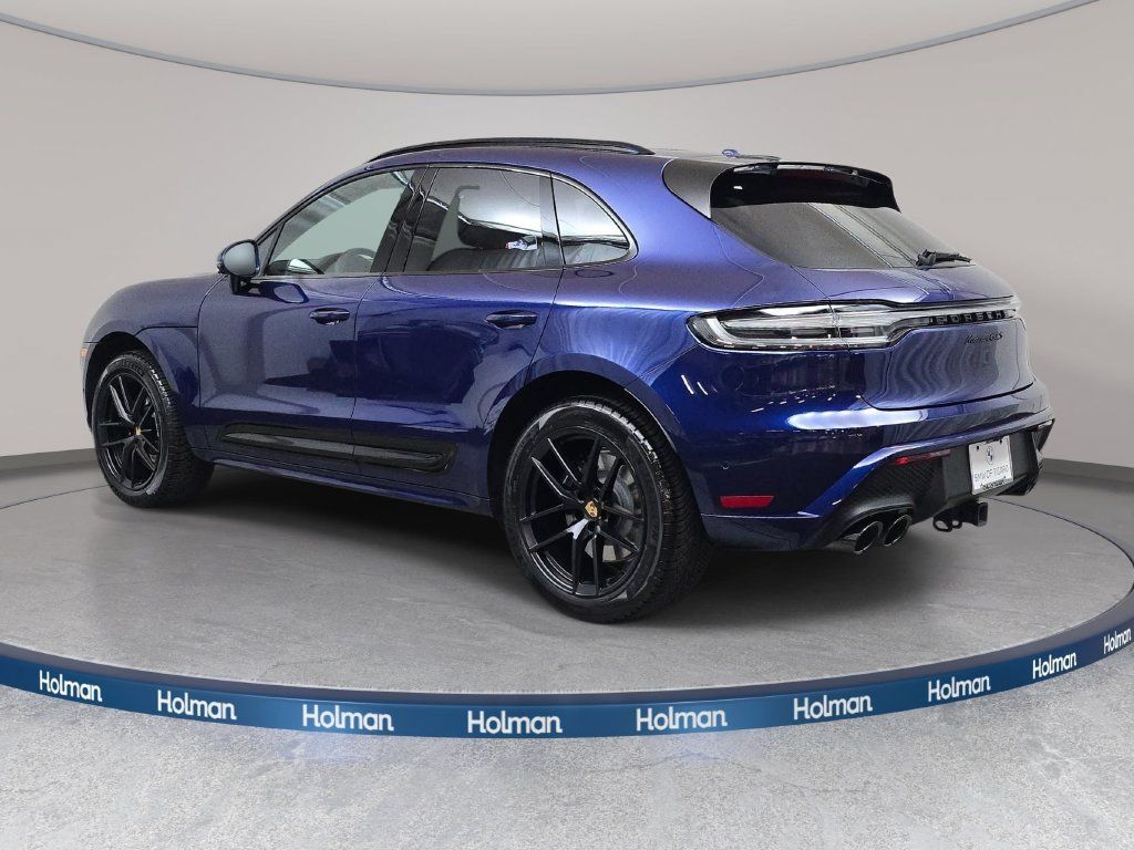 Used 2025 Porsche Macan GTS AWD/4WD image 8