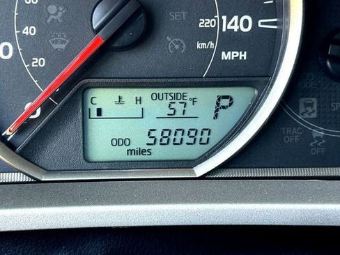 Used 2015 Toyota RAV4 LE image 16