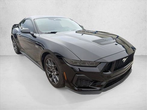 Used 2025 Ford Mustang GT Premium w/ GT Performance Package RWD image 7