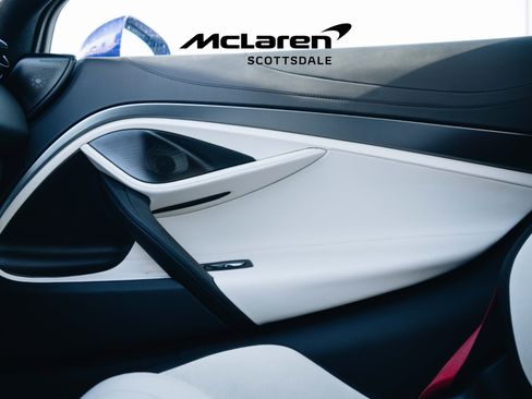 Used 2024 McLaren 750S Spider image 26