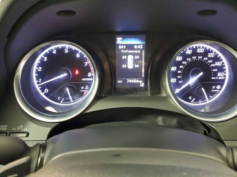 Used 2019 Toyota Camry SE w/ Convenience Package FWD image 23