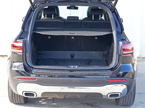 Used 2020 Mercedes-Benz GLB 250 GLB 250 w/ Premium Package image 9