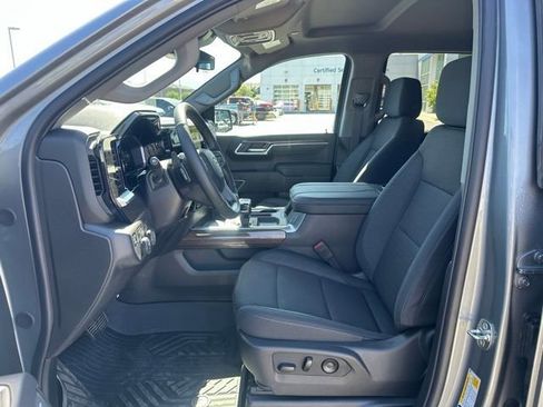 New 2026 Chevrolet Silverado 1500 LT Trail Boss w/ Safety Package AWD/4WD image 2