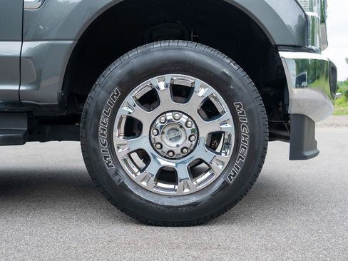Used 2020 Ford F250 XLT w/ XLT Premium Package AWD/4WD image 10