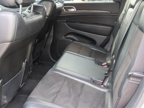 Used 2022 Jeep Grand Cherokee Laredo X AWD/4WD image 14