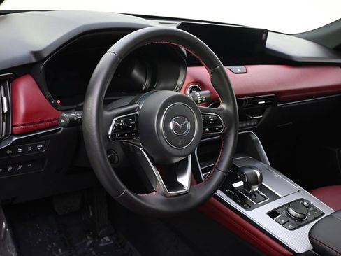 Certified 2025 MAZDA CX-70 3.3 Turbo S w/ Premium Package AWD/4WD image 11