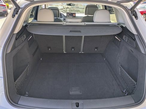 Used 2021 Audi Q5 2.0T Premium image 17