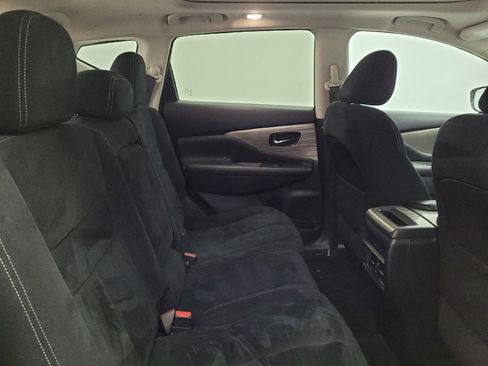 Used 2017 Nissan Murano SV w/ Premium Plus Package image 19