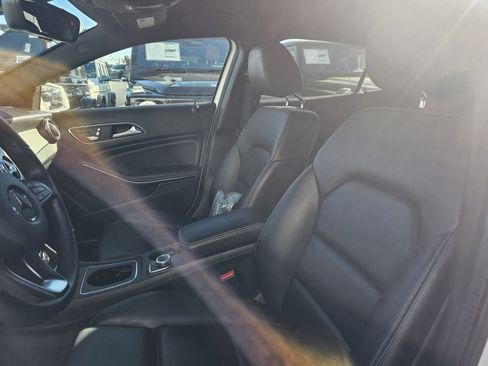 Used 2020 Mercedes-Benz GLA 250 image 6