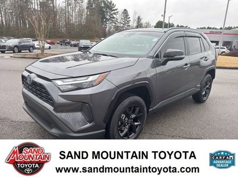 Used 2023 Toyota RAV4 XLE image 6