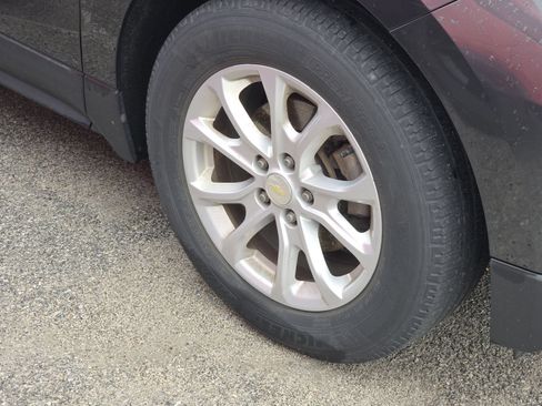 Used 2018 Chevrolet Equinox LT FWD image 7