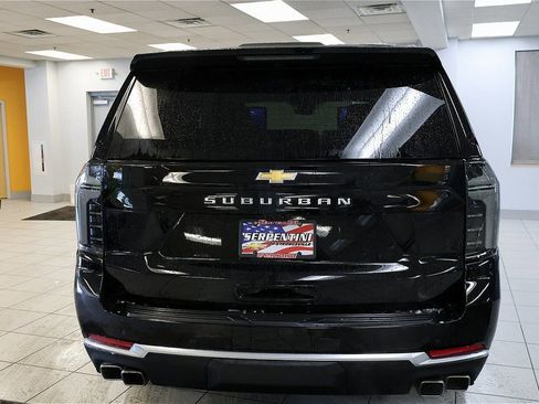 New 2026 Chevrolet Suburban High Country AWD/4WD image 5