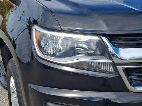 Used 2020 Chevrolet Colorado LT w/ Safety Package image 9