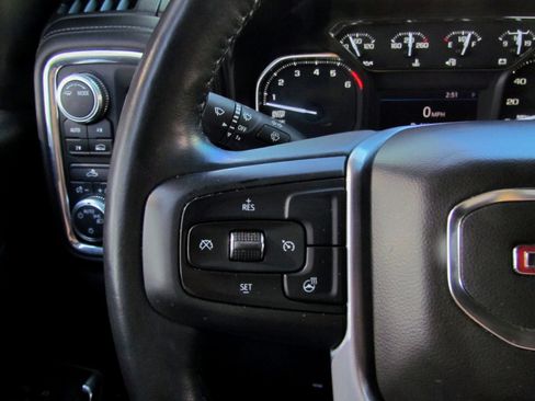 Used 2020 GMC Sierra 1500 SLE w/ SLE Value Package image 26