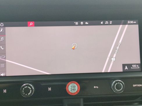 Certified 2023 Porsche Macan AWD/4WD image 13