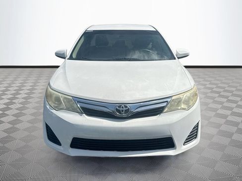 Used 2013 Toyota Camry FWD image 2