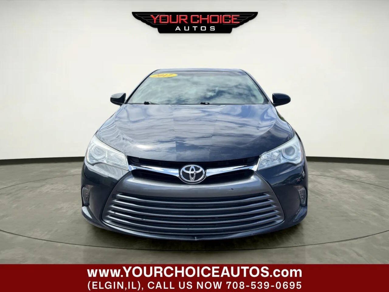 Used 2017 Toyota Camry XLE w/ Moonroof Package FWD image 9