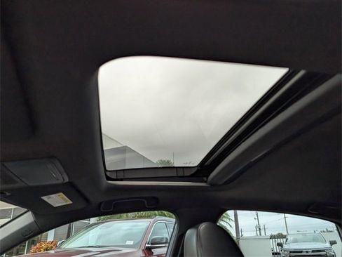 Used 2022 Honda Civic Sport Touring image 19