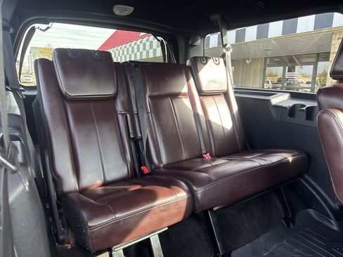 Used 2015 Ford Expedition EL Platinum image 30