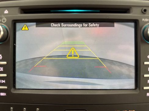 Used 2017 Buick Enclave Leather FWD image 17