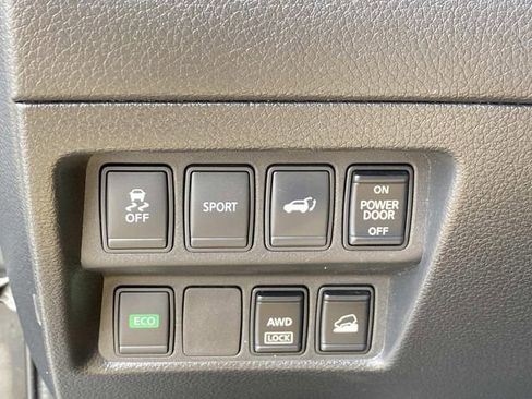 Used 2016 Nissan Rogue SL AWD/4WD image 20