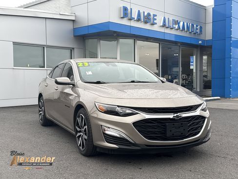 Used 2023 Chevrolet Malibu RS FWD image 1
