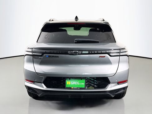 Used 2025 Chevrolet Equinox EV RS w/ Convenience Package II image 8