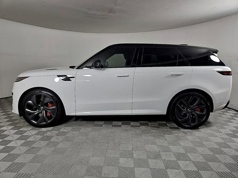 Used 2025 Land Rover Range Rover Sport Dynamic SE AWD/4WD image 7