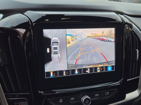 Certified 2022 Chevrolet Traverse Premier w/ Redline Edition image 28