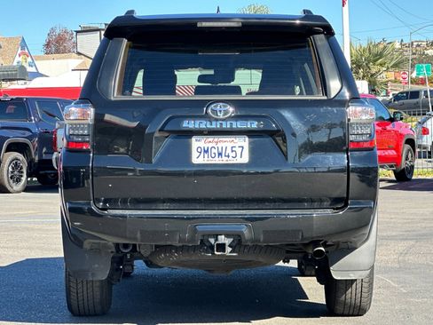 Used 2024 Toyota 4Runner SR5 image 4