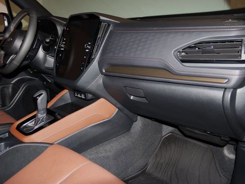 Used 2025 Subaru Forester Touring image 58