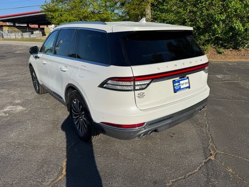 Used 2022 Lincoln Aviator Reserve w/ Class IV Trailer Tow Package AWD/4WD image 3