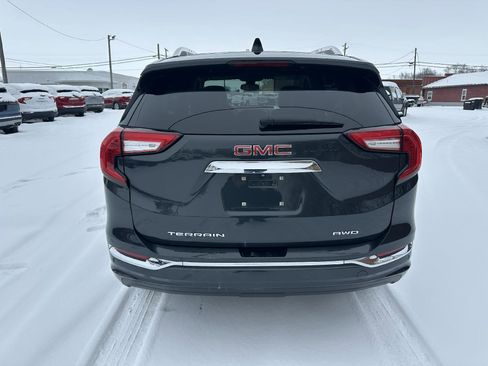 Used 2022 GMC Terrain Denali image 4