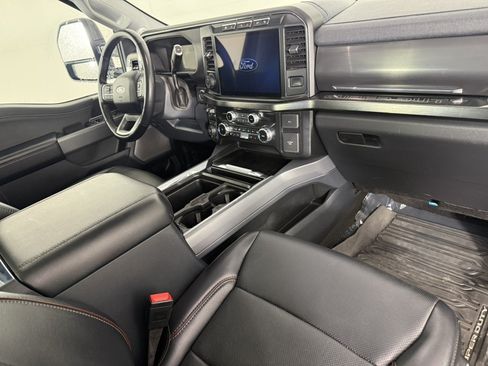 Used 2024 Ford F250 Lariat w/ Lariat Ultimate Package AWD/4WD image 11