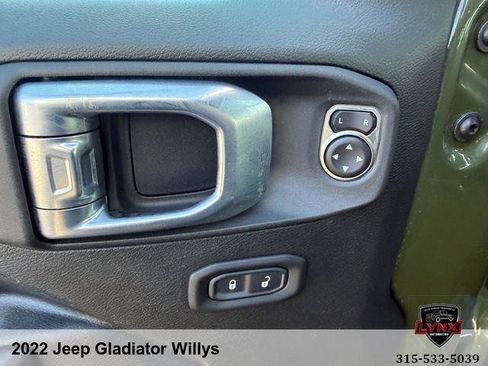 Used 2022 Jeep Gladiator Willys image 32